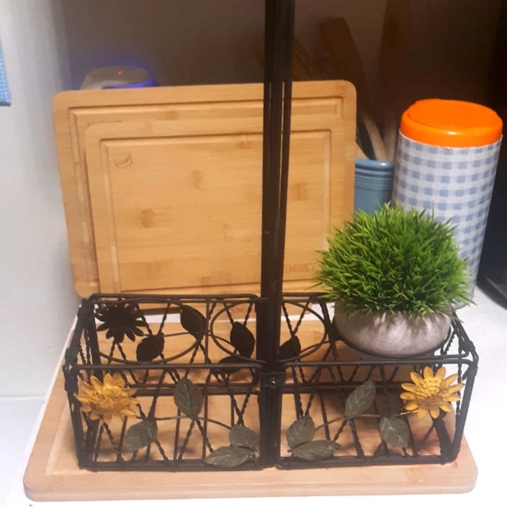 Vintage 🌻 Sunflower Wine Caddy Rack Rustic Metal Carrier Decor Planter etc.